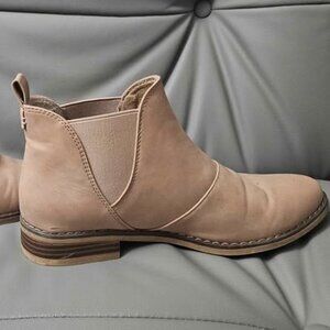 Rocket Dog Maylon Chelsea Boot